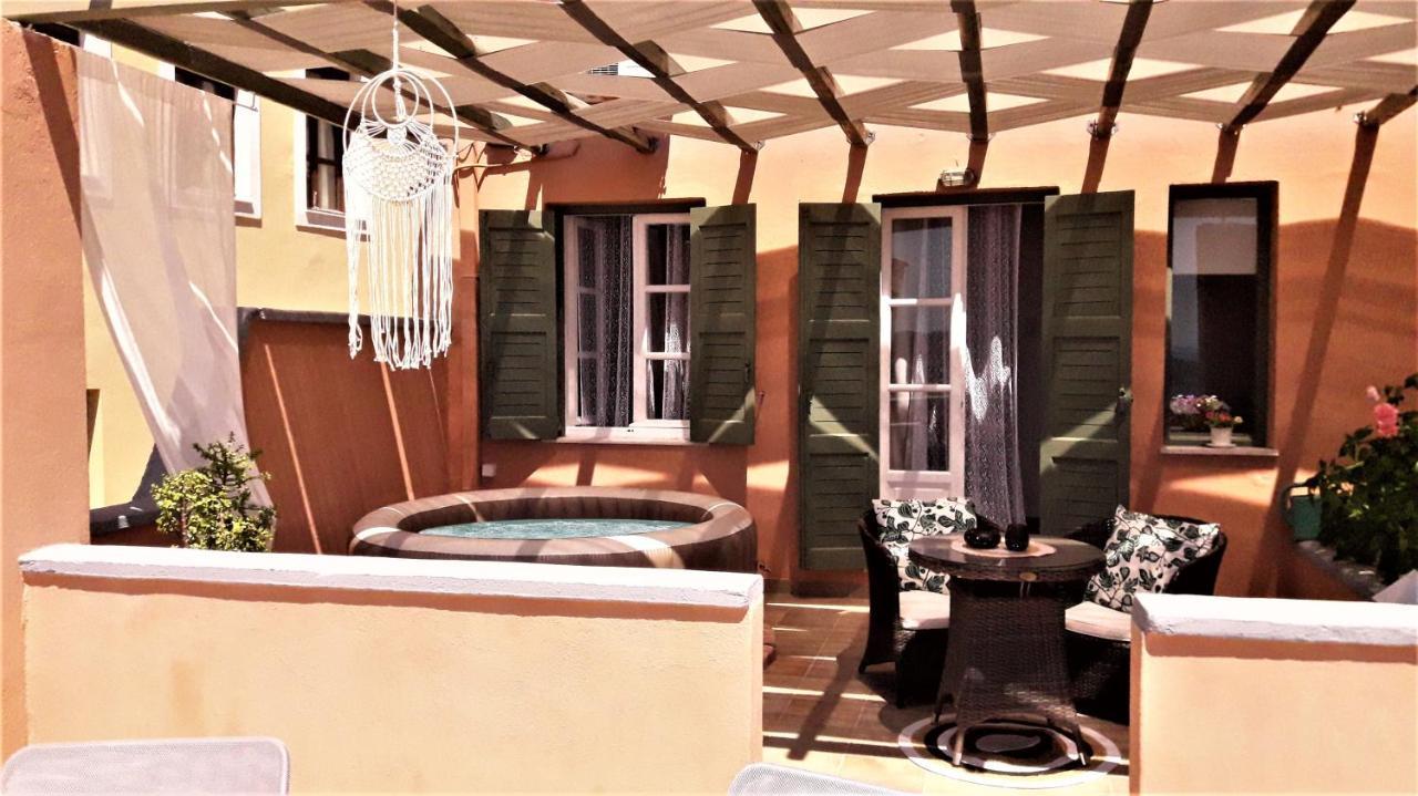 My Little Suites Ermoupoli Exterior foto
